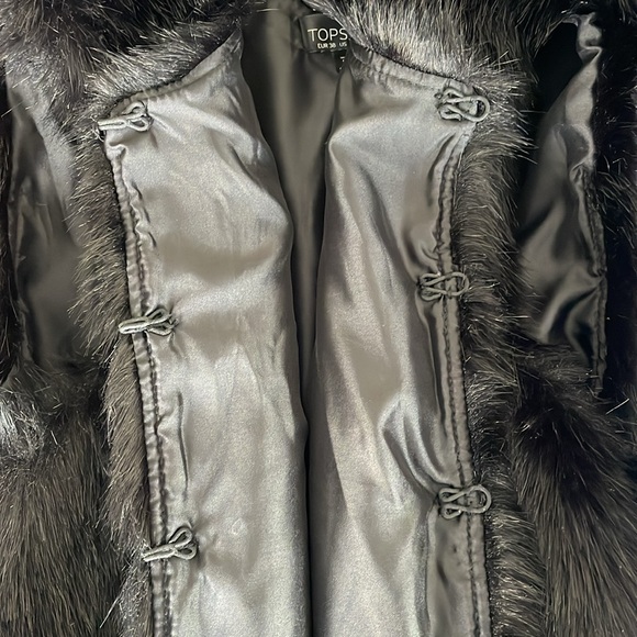 TOPSHOP Fur Vest - Picture 7 of 12